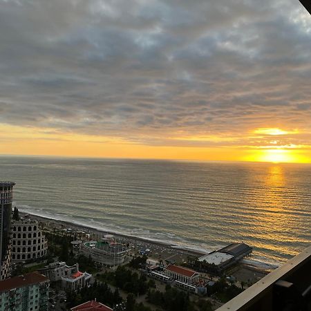 Orbi City Seaview Батуми Экстерьер фото