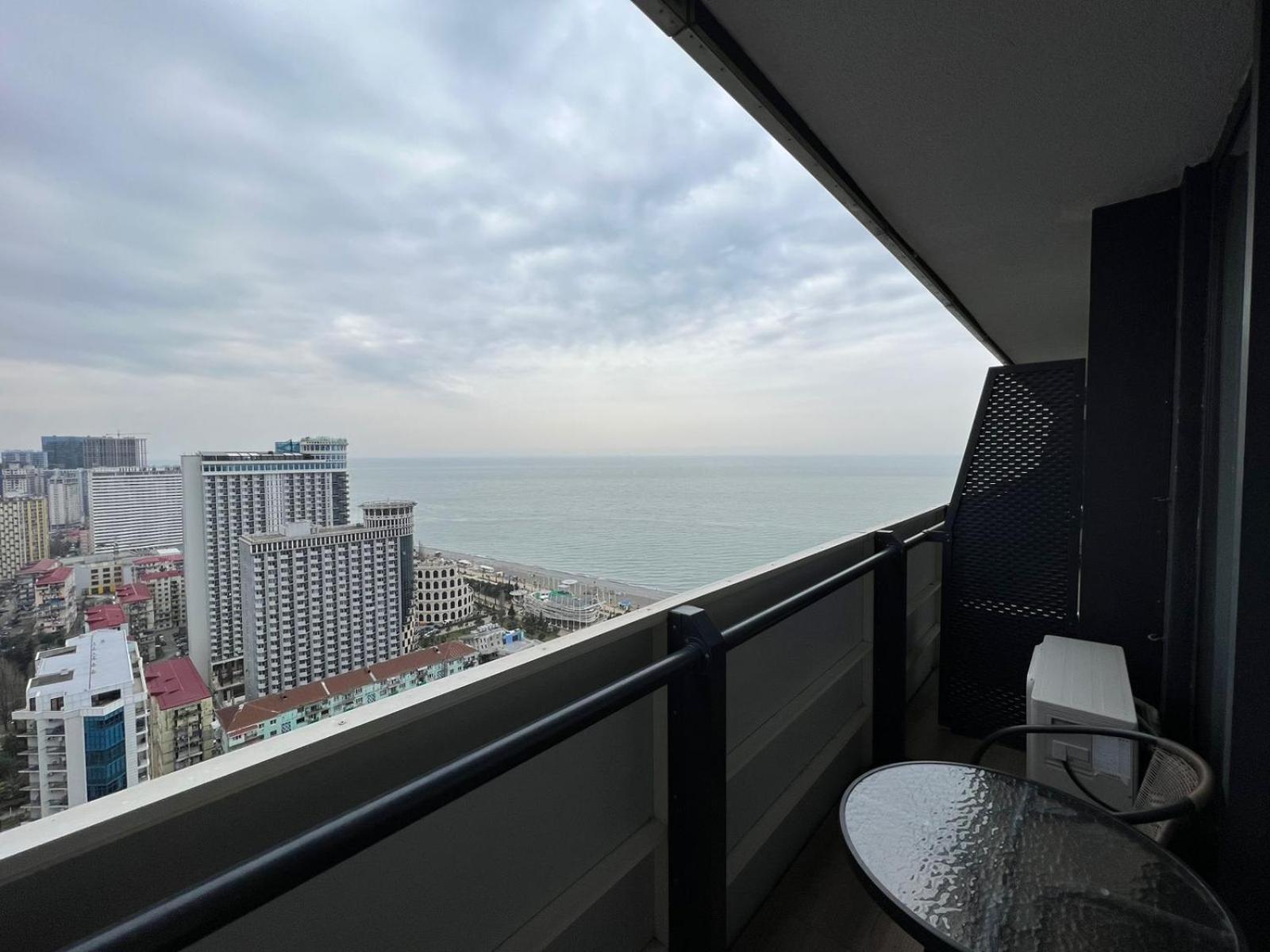 Orbi City Seaview Батуми Экстерьер фото
